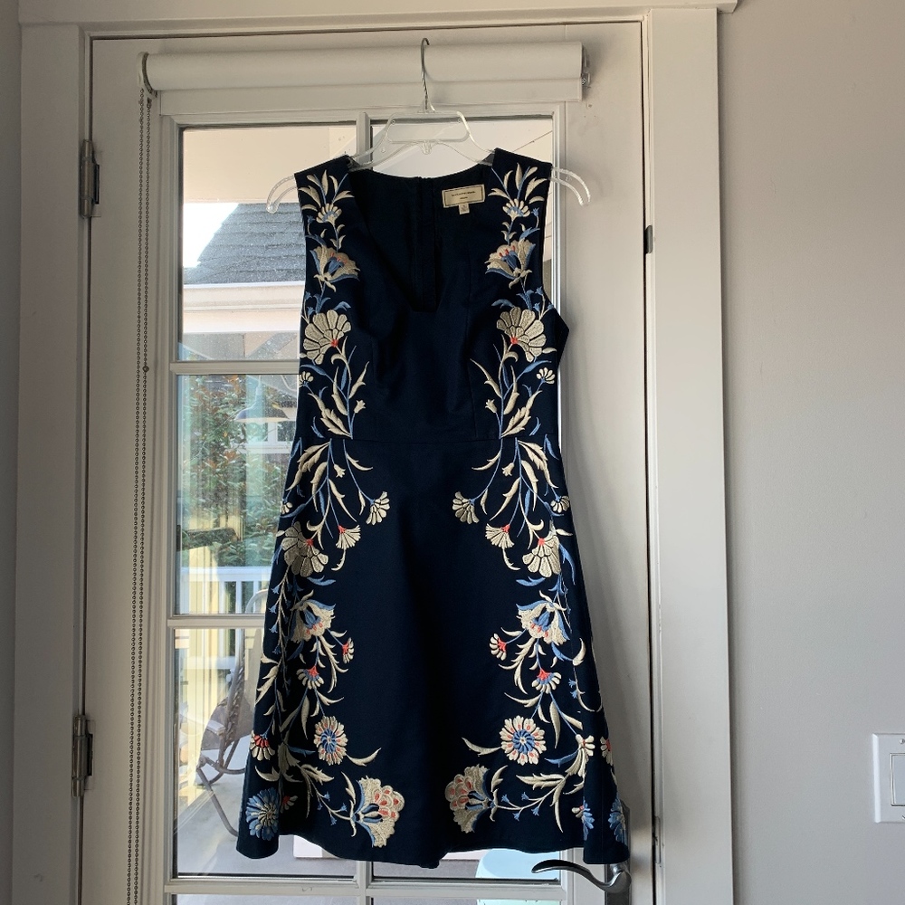 Great quality occasion/graduation/wedding dress